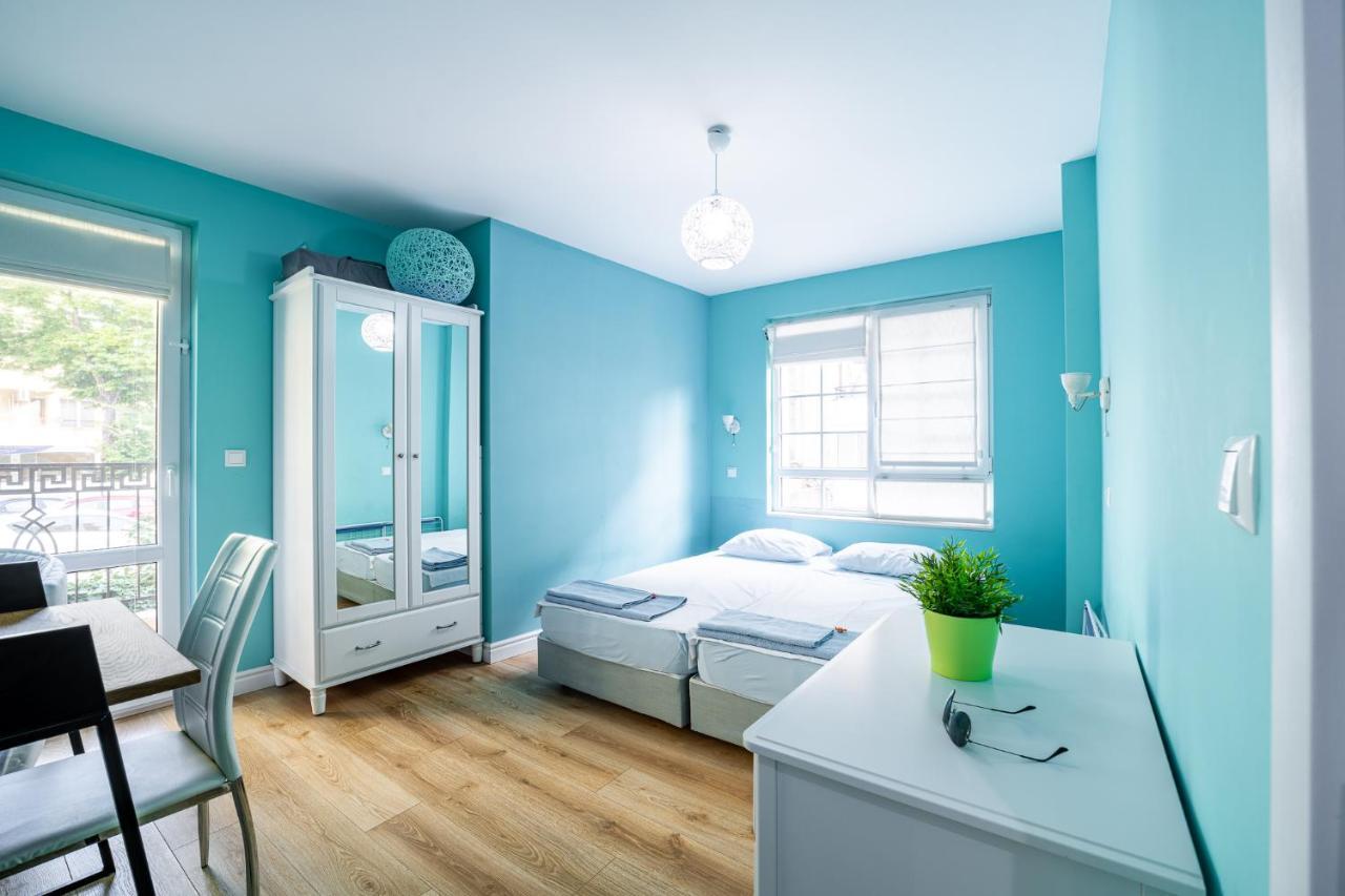 Colibri Central Apartment Varna Bagian luar foto