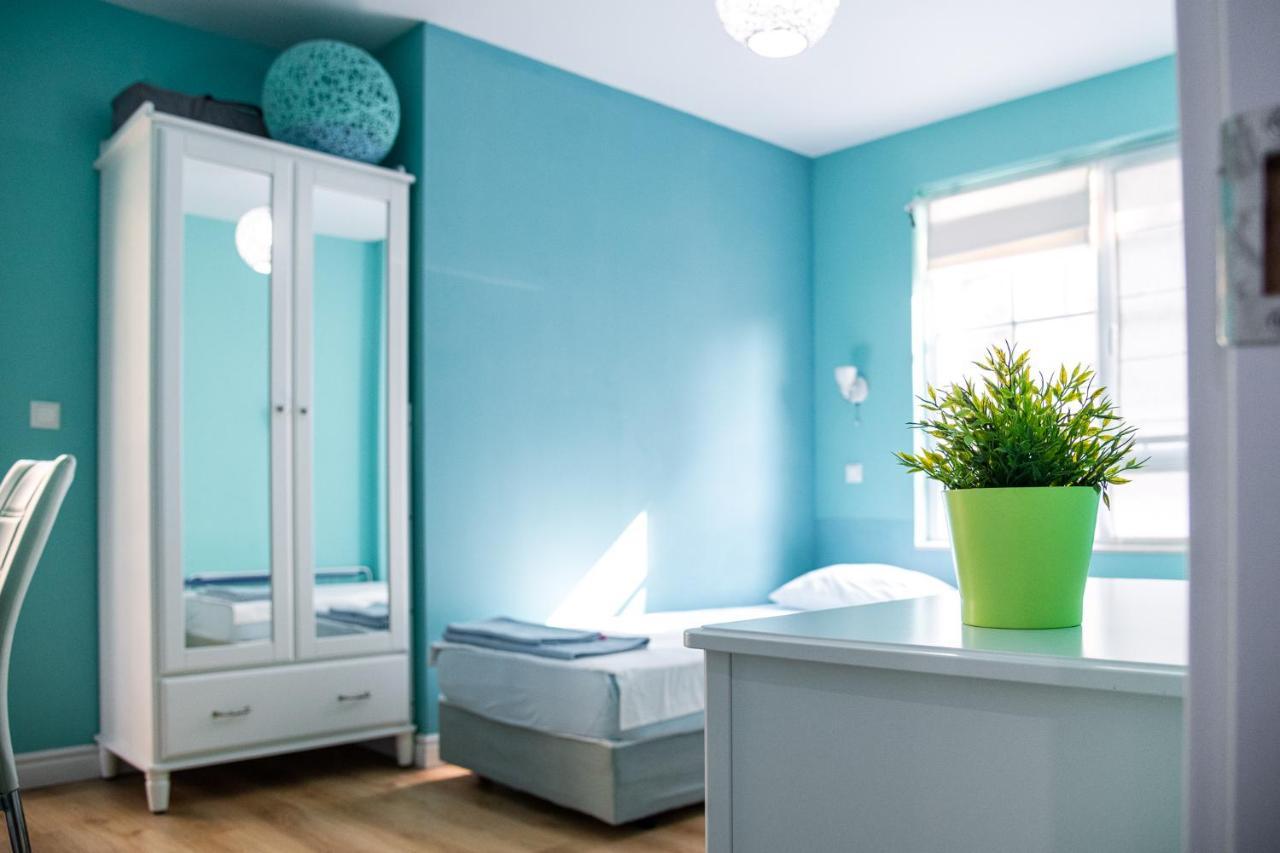 Colibri Central Apartment Varna Bagian luar foto